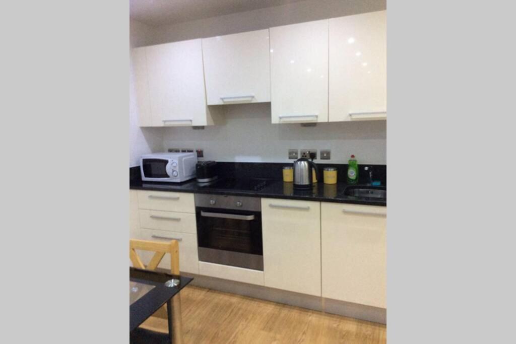 Max'Em Lexington Luxury Apartment Slough Luaran gambar