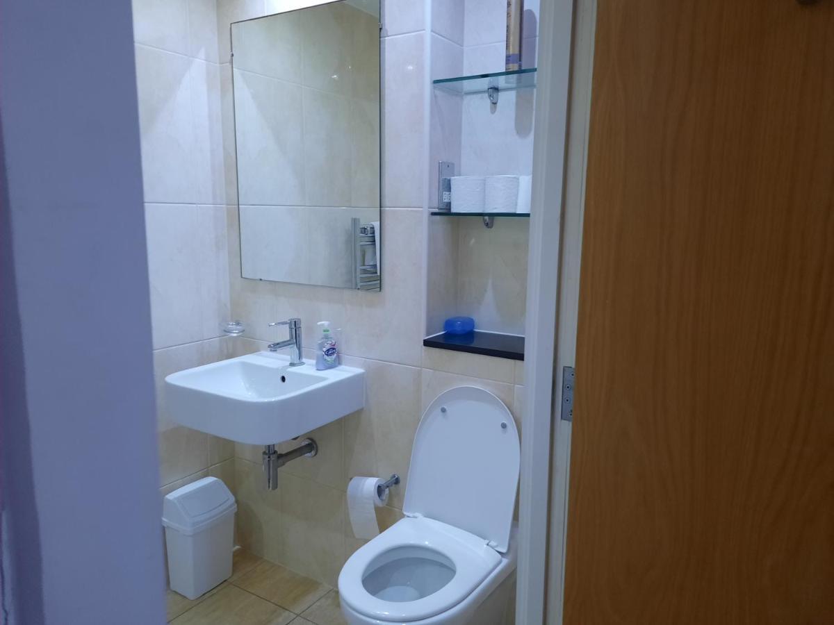 Max'Em Lexington Luxury Apartment Slough Luaran gambar