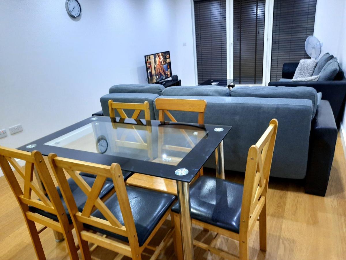Max'Em Lexington Luxury Apartment Slough Luaran gambar